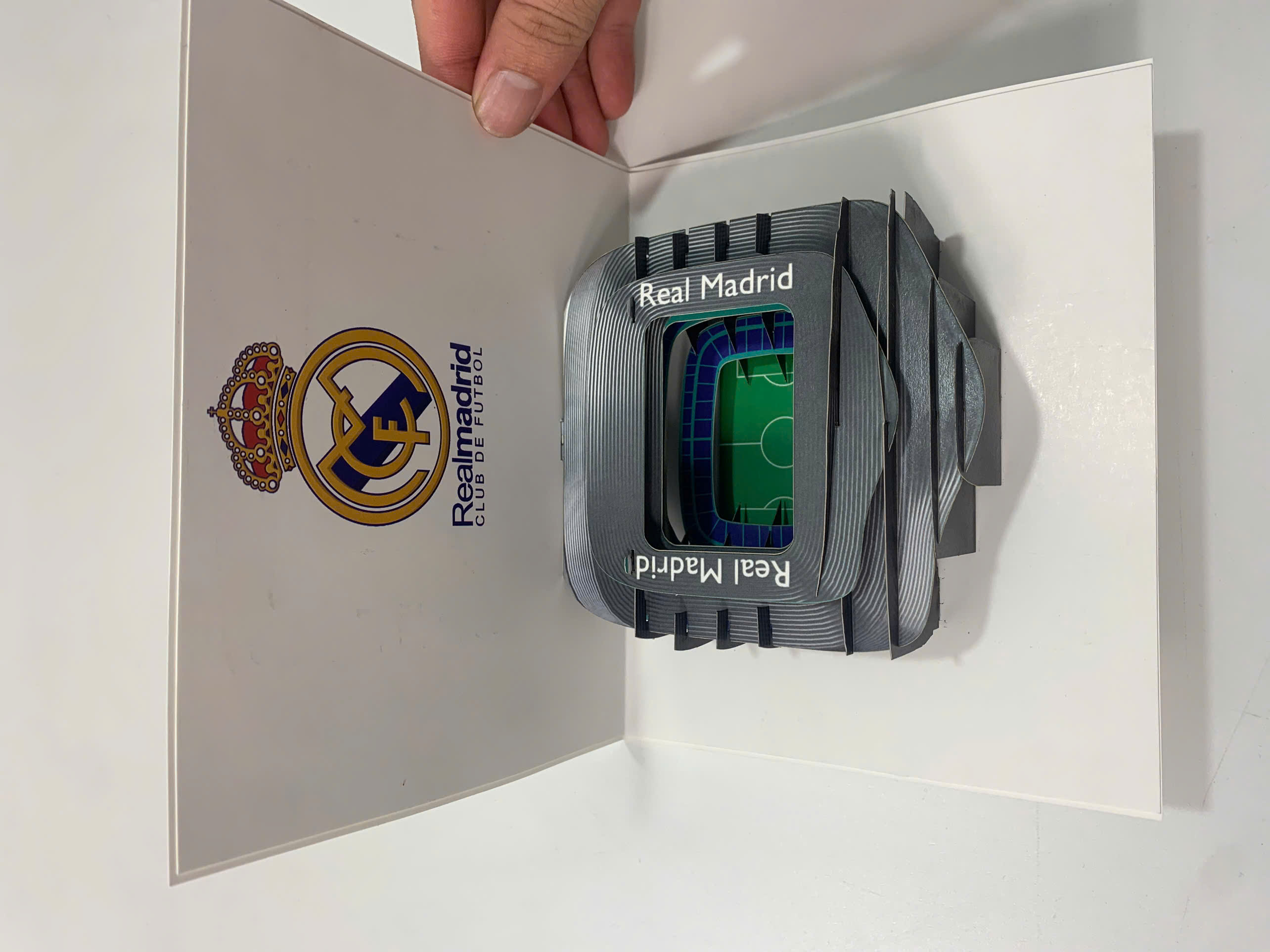 Tranh 3D Theo yêu cầu - Sân bóng Real Madrid